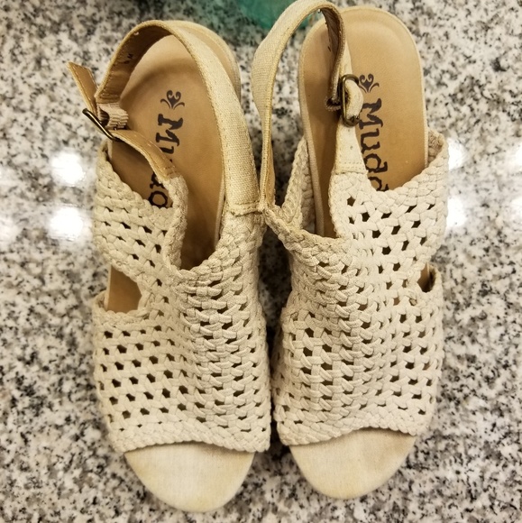 Mudd Wedges (Size 9) - Picture 2 of 3